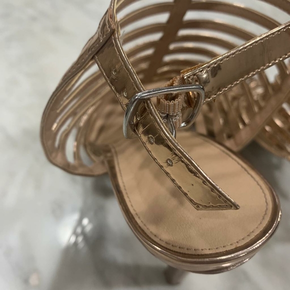 Christian Siriano USA 9 Rose Gold Stiletto 4.5" Heel with Ankle Strap - Picture 14 of 15